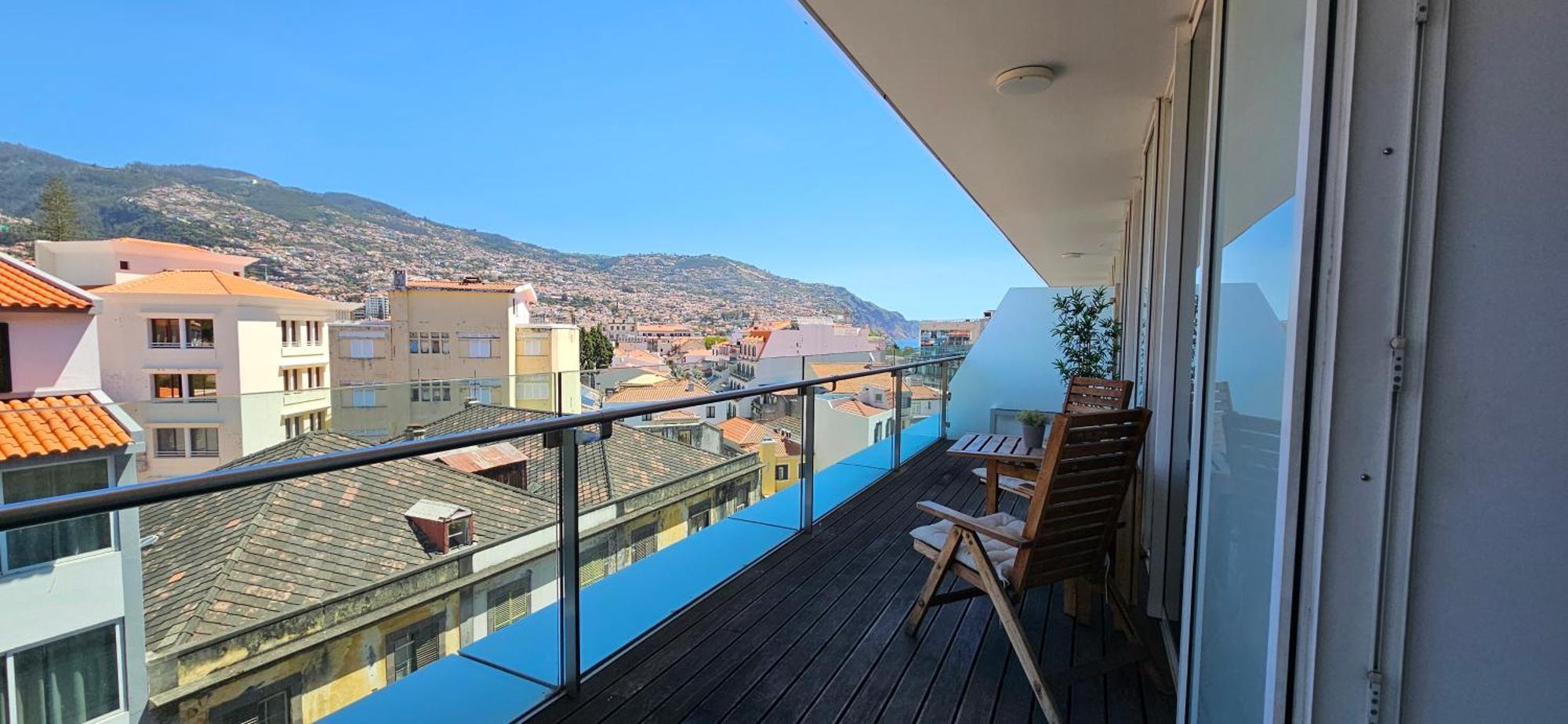Plaza Apartment